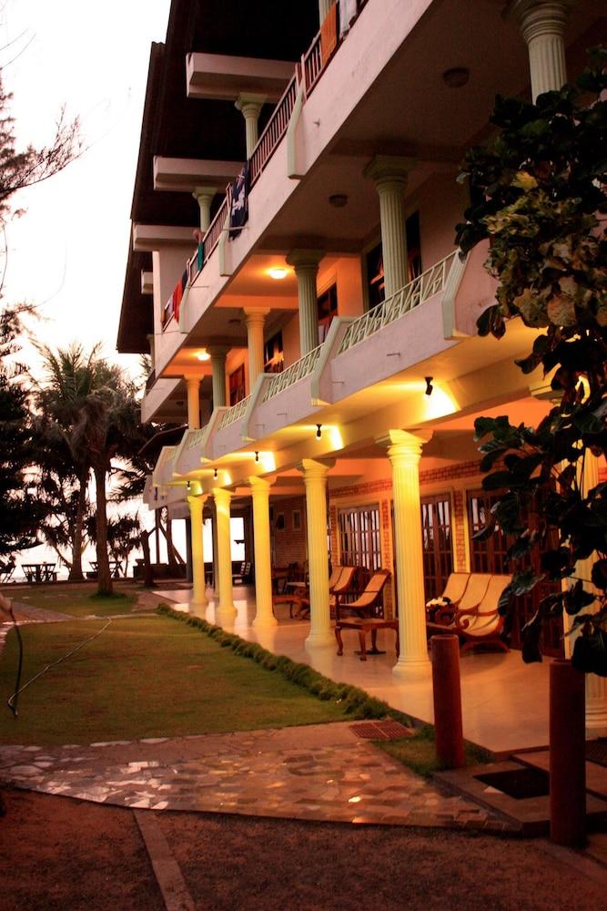 Time N Tide Beach Resort هيكادوفا المظهر الخارجي الصورة