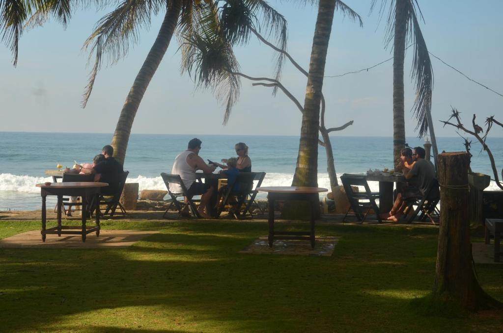 Time N Tide Beach Resort هيكادوفا المظهر الخارجي الصورة